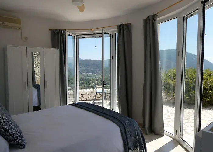 Petros, Vassiliki, Lefkada - 3 Bedrooms, Pool, Stunning Views Pondi