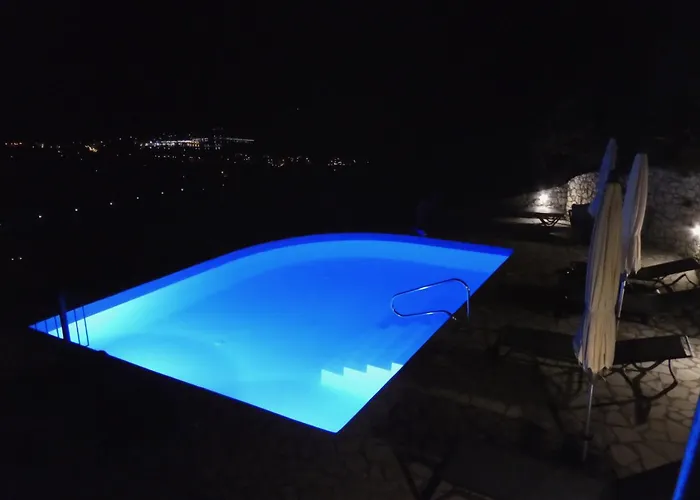 فيلة Petros, Vassiliki, Lefkada - 3 Bedrooms, Pool, Stunning Views Pondi