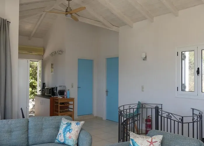 Petros, Vassiliki, Lefkada - 3 Bedrooms, Pool, Stunning Views فيلة *