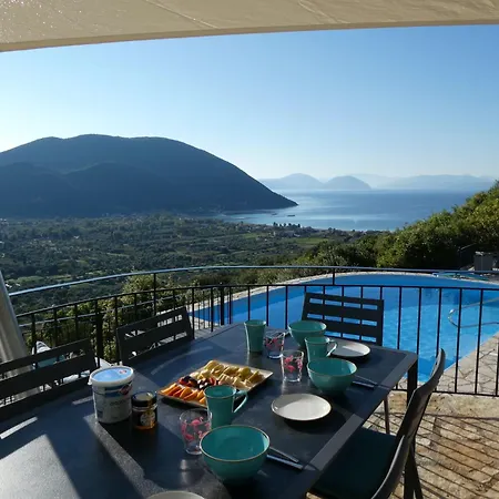 Petros, Vassiliki, Lefkada - 3 Bedrooms, Pool, Stunning Views וילה Pondi