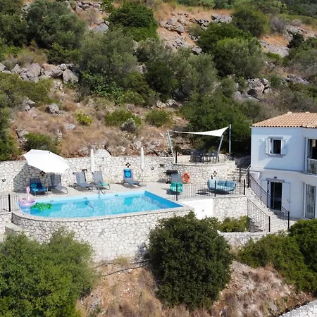 Petros, Vassiliki, Lefkada - 3 Bedrooms, Pool, Stunning Views *