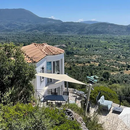 Petros, Vassiliki, Lefkada - 3 Bedrooms, Pool, Stunning Views Villa *