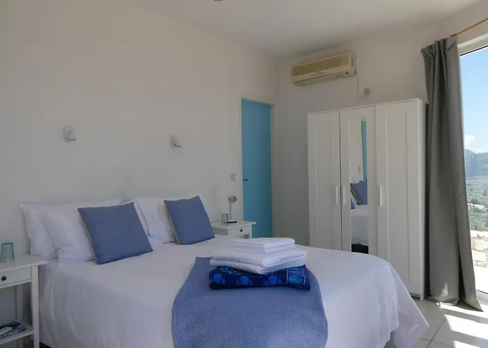 Petros, Vassiliki, Lefkada - 3 Bedrooms, Pool, Stunning Views * Pondi